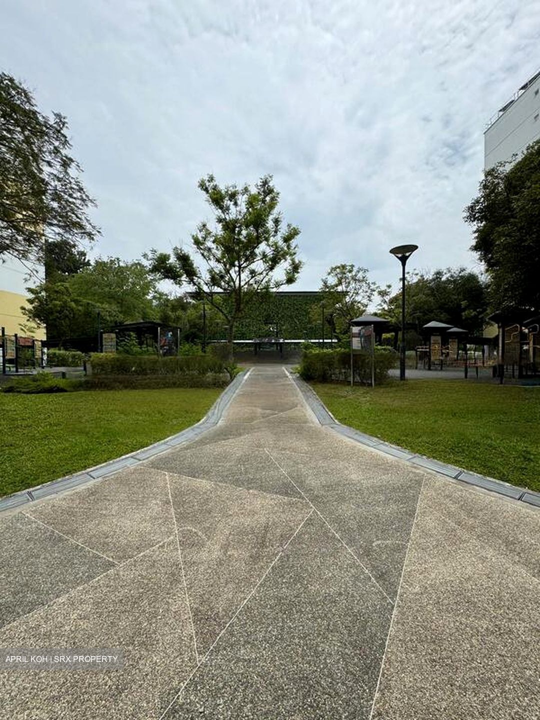 Blk 136 Simei Street 1 (Tampines), HDB 5 Rooms #483347391